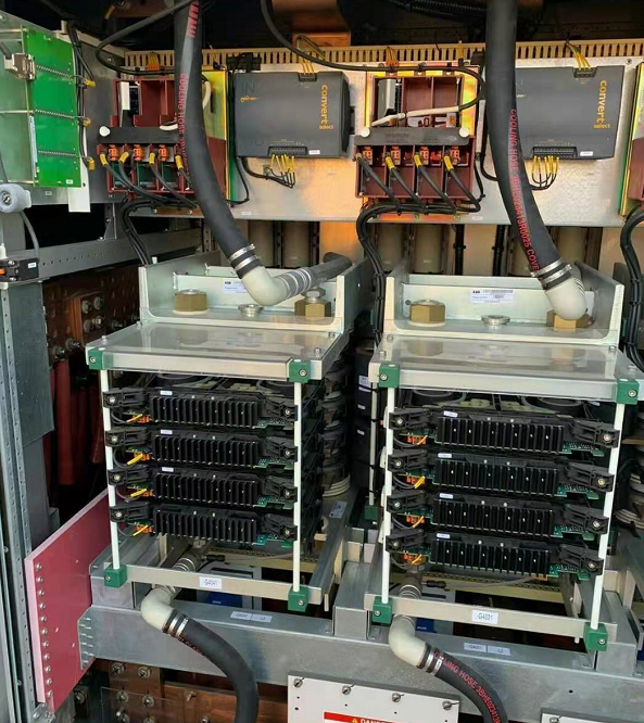 ABB S-073N phase module in the ACS6000 system Medium voltage AC drive(图2) ABB S-073N phase module in the ACS6000 system Medium voltage AC drive(图2)